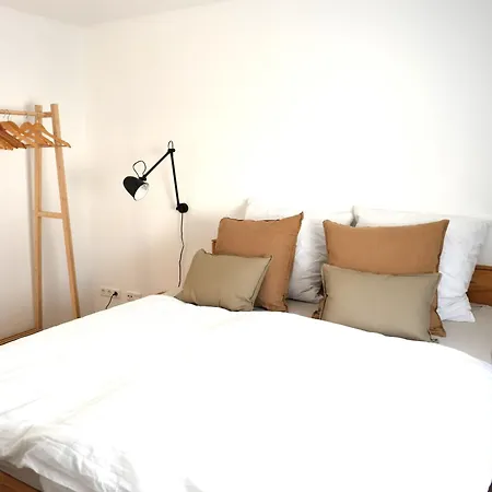 Neu Saniertes Ferienhaus - 3 Schlafzimmer - Aussenbereich Koblenz  Buitenkant foto